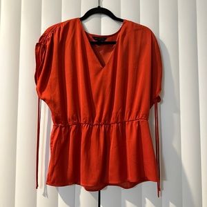 BANANA REPUBLIC TOP SIZE M